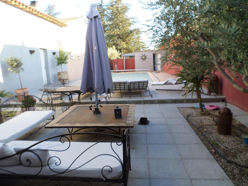 Appartements Et Valréas Exterior photo